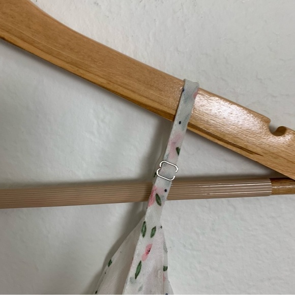 Princess Polly Ditsy Floral Crop Tank Top Size 4 - Picture 4 of 12